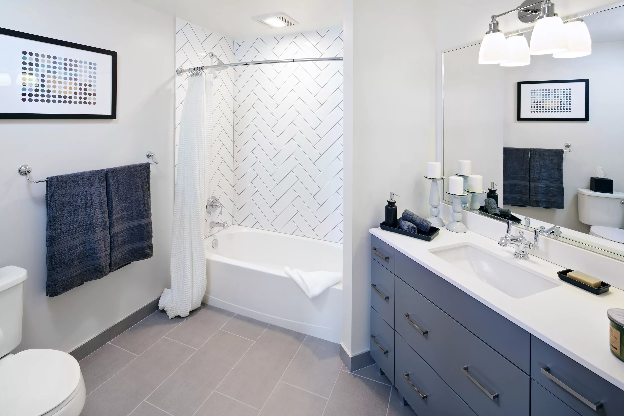 Model bathroom at Union Place