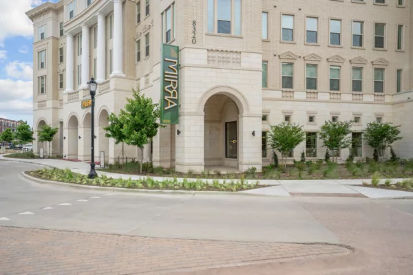 Toll Brothers Apartment Living® and Pondmoon Capital Announce the Opening of Mirra, a New Luxury Apartment Community in Frisco, Texas